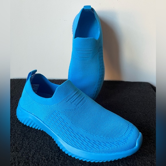 Srenket Women’s Blue Slip-On Lightweight Comfort Walking Shoes - Size 8/39 - Picture 1 of 9